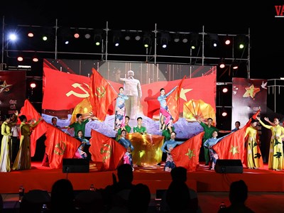 Đặc sắc chương trình nghệ thuật “Sáng mãi tên Người” 