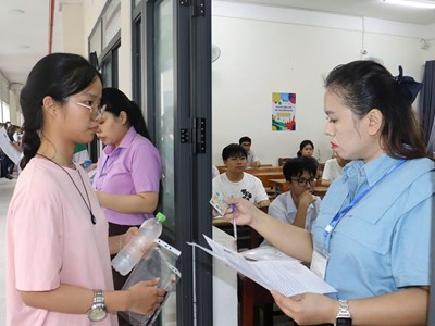 Hơn 35.000 thí sinh Đà Nẵng bước vào môn thi đầu tiên kỳ thi tốt nghiệp THPT 2026