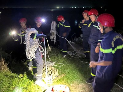 Cứu nữ sinh viên rơi xuống vực sâu ở bán đảo Sơn Trà