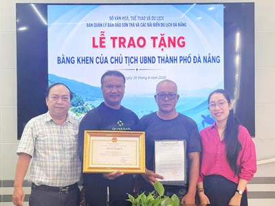 Khen thưởng nhóm Danang FreeDiving vì những đóng góp bảo vệ môi trường biển