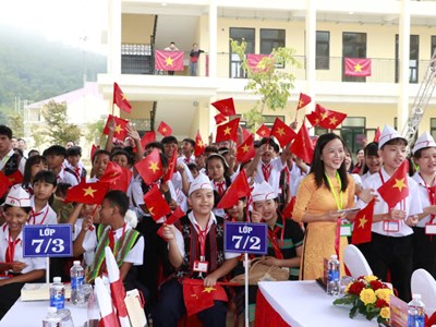 Khánh thành trường nội trú liên cấp tại vùng biên Tây Giang
