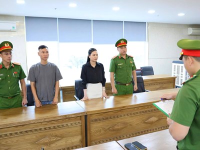 Bóc gỡ thủ đoạn buôn lậu, chuyển tiền xuyên biên giới