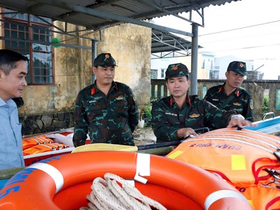 Đà Nẵng: Bố trí lực lượng, phương tiện ứng trực tại các khu vực xung yếu