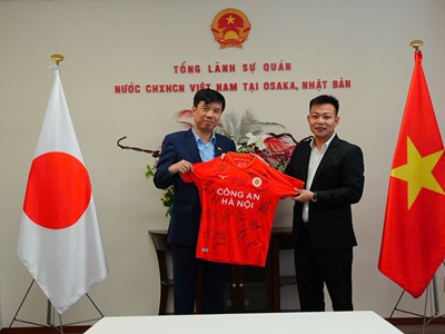 Lan tỏa tình yêu bóng đá Việt Nam từ Nhật Bản