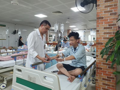 Hơn 1.200 ca nhập viện do sử dụng thuốc lá điện tử, thuốc lá nung nóng