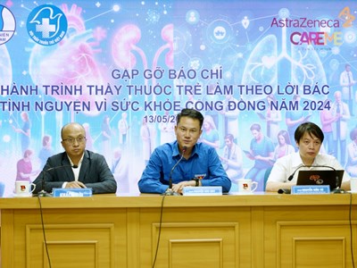 Thầy thuốc trẻ tình nguyện vì một Việt Nam khỏe mạnh hơn 