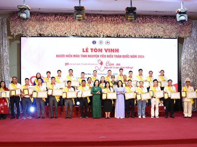 Tôn vinh 100 tấm gương hiến máu tiêu biểu toàn quốc