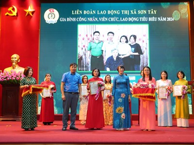 Biểu dương 54 gia đình công nhân, viên chức, lao động tiêu biểu