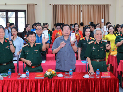 Phát động chiến dịch ủng hộ tri ân liệt sĩ ” Gọi tên những vì sao đất nước”