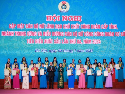 Biểu dương 95 Trưởng Ban nữ công công đoàn tiêu biểu  lần thứ 3