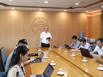 Gần 50% công chức viên chức Thủ đô sử dụng ứng dụng công dân số - iHanoi