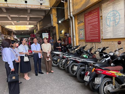 Xây dựng văn hoá ứng xử để chợ truyền thống cạnh tranh với siêu thị