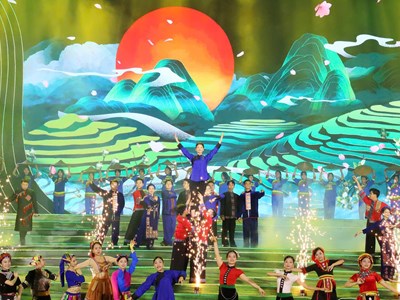 Khai mạc Chương trình du lịch “Qua những miền di sản Việt Bắc”