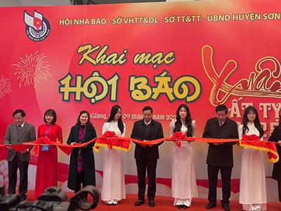 Bắc Giang: Khai mạc Hội báo Xuân Ất Tỵ 2025