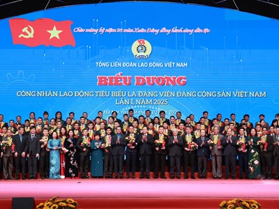 Vinh danh 95 công nhân lao động tiêu biểu là đảng viên 