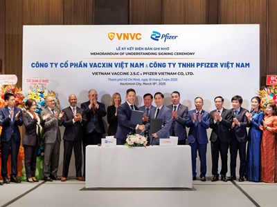 Pfizer hợp tác, hỗ trợ sản xuất vắcxin chất lượng cao tại Việt Nam