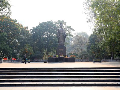 Tăng thêm 14 cây xanh sau cải tạo, chỉnh trang vườn hoa Lý Thái Tổ