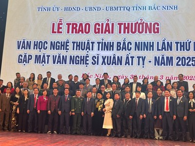 Trao “Giải thưởng Văn học nghệ thuật tỉnh Bắc Ninh” lần thứ II 