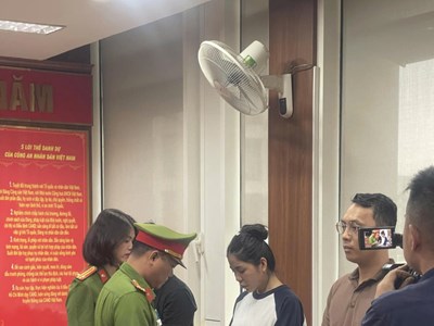 Công bố quyết định khởi tố và bắt bị can đối với Tiktoker Hằng Du mục và Quang Linh Vlog