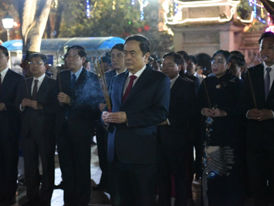 Chủ tịch Quốc hội dự Lễ kỷ niệm 1015 năm ngày Đức vua Lý Thái Tổ đăng quang