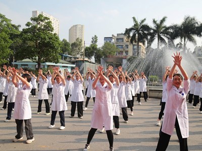 Găng tay không thay được vệ sinh tay