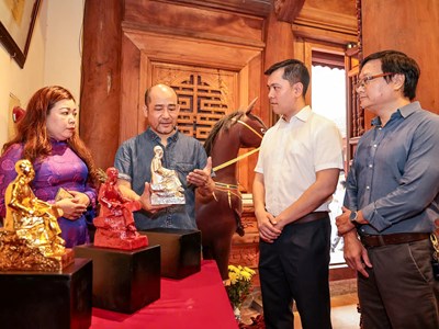 Trưng bày triển lãm không gian di sản văn hóa tại đình Hà Vĩ