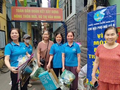 Phụ nữ Thủ đô ra quân tổng vệ sinh môi trường Ngày “Cuối tuần xanh”