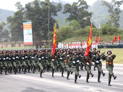 Hơn 16.000 cán bộ, chiến sĩ và nhiều vũ khí hiện đại tổng hợp luyện diễu binh, diễu hành lần thứ hai