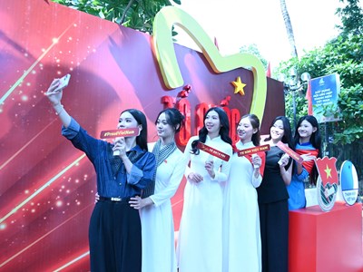 Thổi bùng ngọn lửa “Tôi yêu Tổ quốc tôi” của giới trẻ theo cách riêng