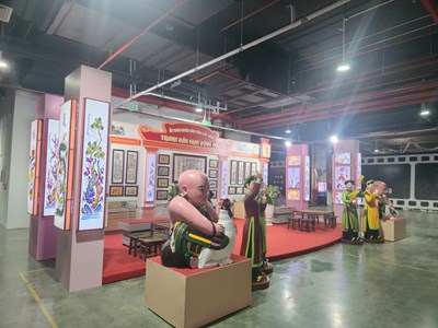 Bắc Ninh: Nhiều hoạt động nghệ thuật, tương tác tại Triển lãm “Thành tựu đất nước“