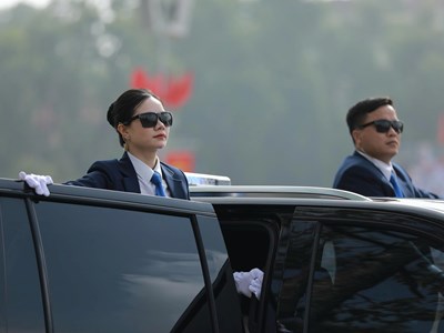 “Những bông hồng thép” gánh vác nhiệm vụ nơi tuyến đầu