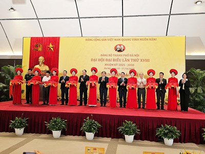 Khai trương Trung tâm báo chí phục vụ Đại hội lần thứ XVIII Đảng bộ thành phố Hà Nội