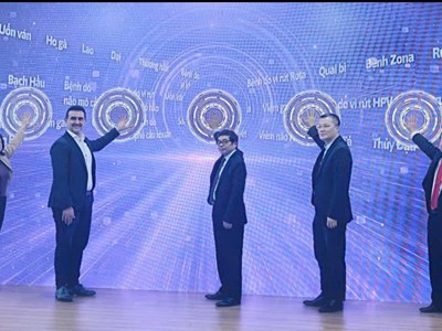 “Tiêm chủng cho mọi người” -  tăng cường phòng bệnh bằng vắcxin và sinh phẩm