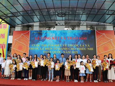 Thiếu nhi hiểu biết rõ về tác hại của thuốc lá và thuốc lá điện tử