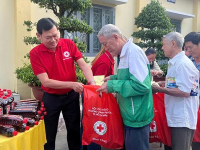 Gần 897 tỉ đồng chăm lo người có hoàn cảnh khó khăn