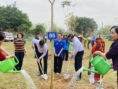 Nhân rộng mô hình “Vườn cây Người cao tuổi”, giảm phát thải khí nhà kính