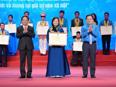 Đưa việc học và làm theo tư tưởng đạo đức, phong cách Hồ Chí Minh trở thành động lực trong lao động