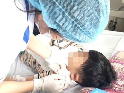 Hy hữu 4 người trong 3 thế hệ cùng mắc một dị tật bẩm sinh