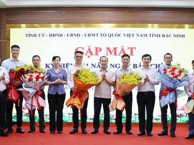 Bắc Ninh gặp mặt các nhà báo, phóng viên đồng hành cùng sự phát triển của tỉnh