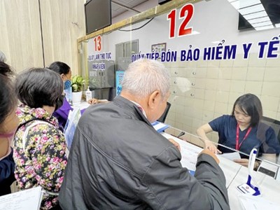 Quỹ BHYT không thanh toán 50% chi phí khám bệnh ngoại trú với mọi trường hợp