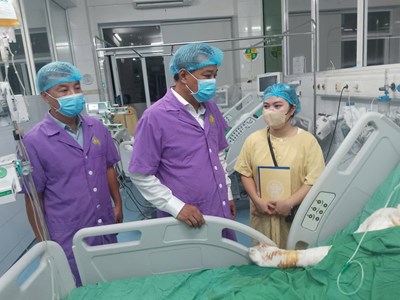 Trao hỗ trợ gia đình nạn nhân trong vụ cháy tại phường Kiến Hưng