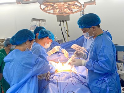 Bệnh viện đa khoa Xanh Pôn thực hiện thành công ca lấy đa tạng từ người hiến chết não