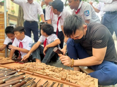 Trải nghiệm di sản, trải nghiệm nghề truyền thống ở chùa Đồng Kỵ