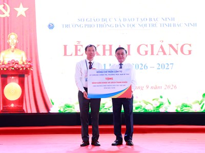 Thường trực Ban Bí thư Trần Cẩm Tú dự Lễ khai giảng tại Bắc Ninh