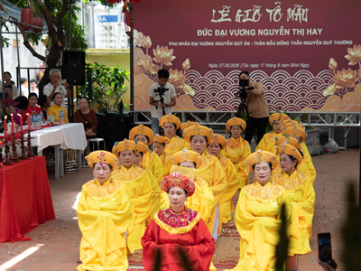 Tưởng niệm Chánh phu nhân Nguyễn Thị Hay - dấu ấn người phụ nữ phía sau một dòng họ khoa bảng