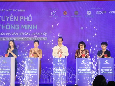 Phường Hoàn Kiếm ra mắt “Tuyến phố thông minh”: Khi phố cổ kết nối với không gian số