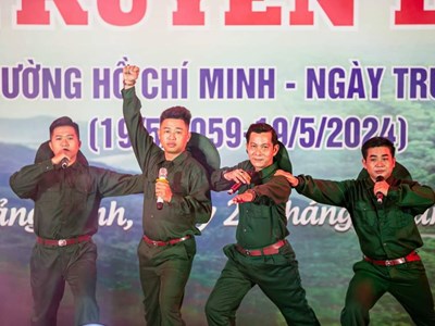 Lưu diễn tuyên truyền lưu động kỷ niệm 65 năm Ngày mở đường Hồ Chí Minh 