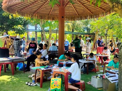 Gần 100 thí sinh sôi nổi tranh tài tại Hội thi mỹ thuật thiếu nhi Quảng Nam 