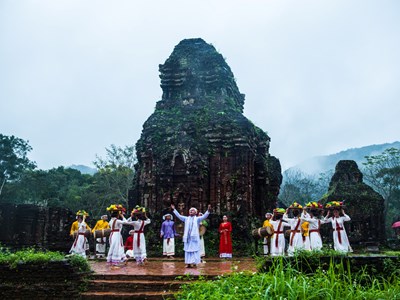 Phát triển du lịch cộng đồng vùng phụ cận góp phần bảo tồn di sản Mỹ Sơn