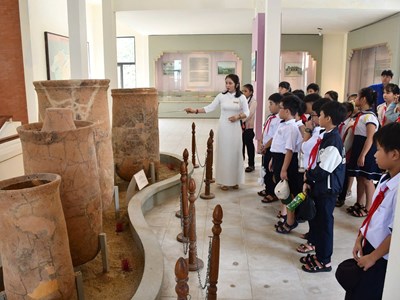 Tiếp thêm tình yêu di sản quê hương với hoạt động trải nghiệm tại Mỹ Sơn